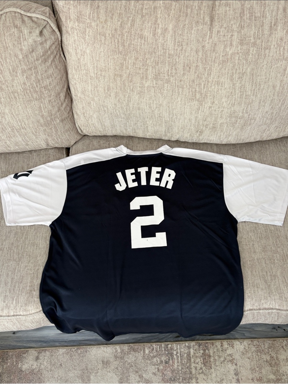 Derek Jeter 2 NY Yankees MLB Cooperstown Collection Baseball Jersey 2XLT NWT - Picture 2 of 7